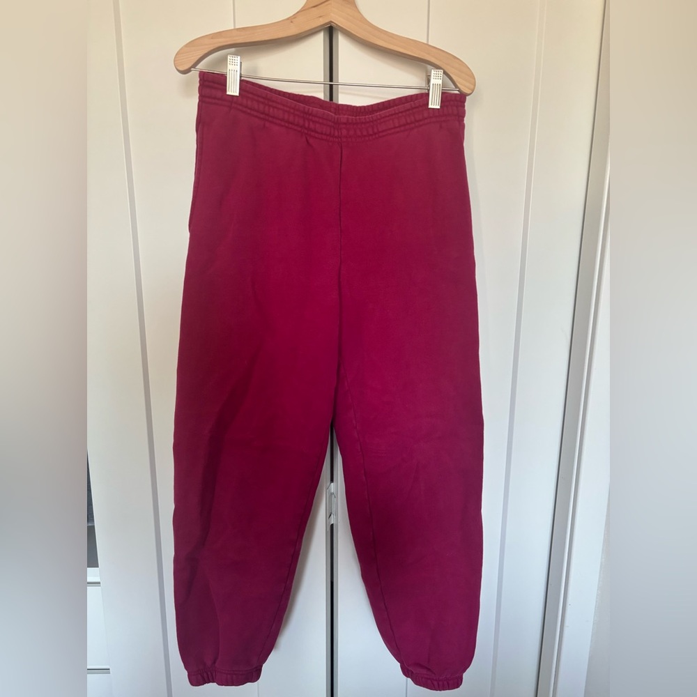 Aritzia Boyfriend Fit Sweatpants